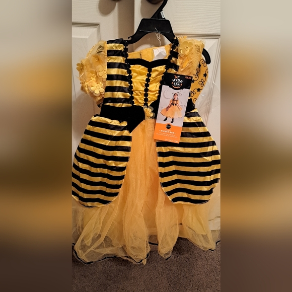 Toddler Sweet Bee Costume - Yellow and Black NWT - Picture 2 of 6